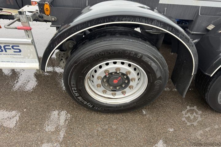 Poluprikolica za izmjenjive sanduke Fliegl SDS 380 Containertransport  / Swiss-Vehicle