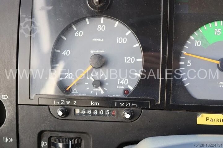 حافلة صغيرة Mercedes VARIO / Atego / Apollo