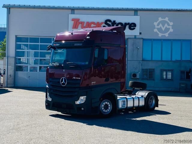 Volymdragbil  Actros 1845 LS nRL Low Liner