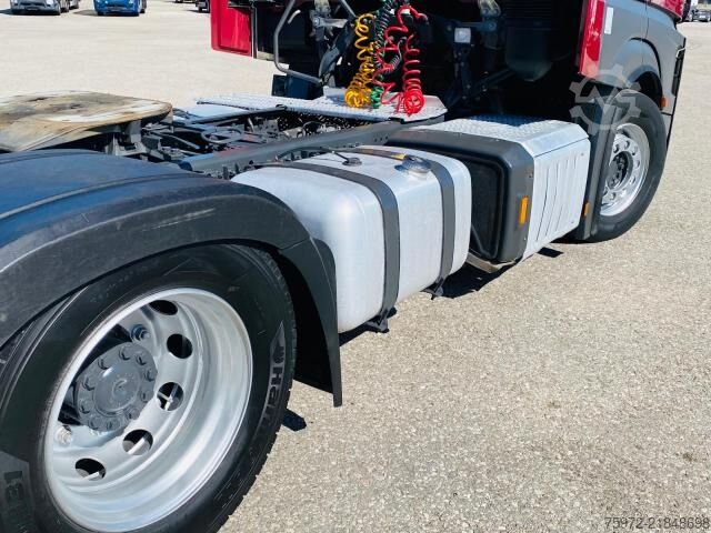 Volymdragbil  Actros 1845 LS nRL Low Liner