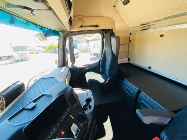 Volymdragbil  Actros 1845 LS nRL Low Liner