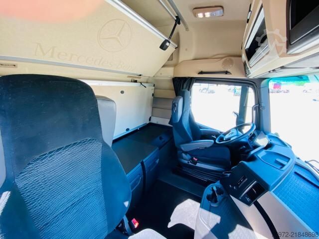 Volymdragbil  Actros 1845 LS nRL Low Liner