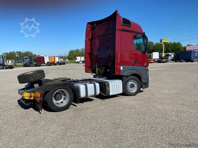 Volymdragbil  Actros 1845 LS nRL Low Liner