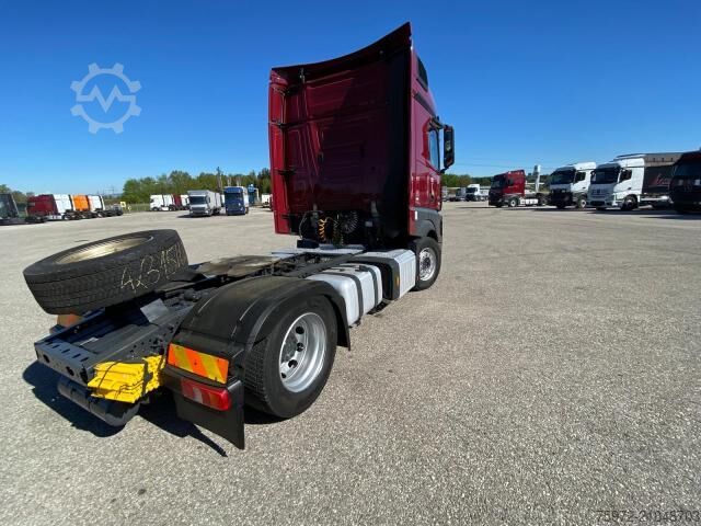 Volymdragbil  Actros 1845 LS nRL Low Liner