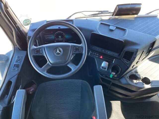 Volymdragbil  Actros 1845 LS nRL Low Liner