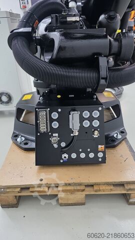 Robô industrial KUKA KR 210 R3100 ultra + KR C4