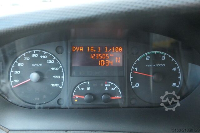 Transporter mit Koffer iveco Daily 35 S11 C30C AUTOMATIK KAMERA Regale LUFT DURCHGANG EURO-5 CoC