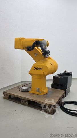 Industriālais robots Stäubli RX160 + CS8C