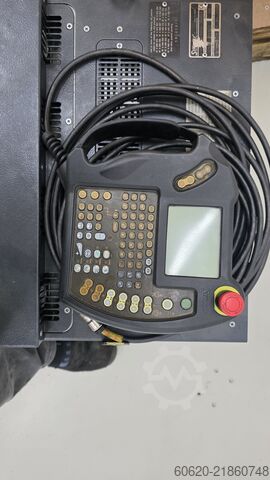 Industriālais robots Stäubli RX160 + CS8C