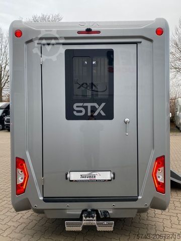 家畜運搬車 RENAULT Master STX 5 Sitzer Haras ex. Lang Automatik