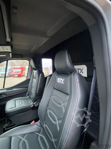 家畜運搬車 RENAULT MASTER AKX NEW MODELL 2025 5 Sitzer Haras ex. L