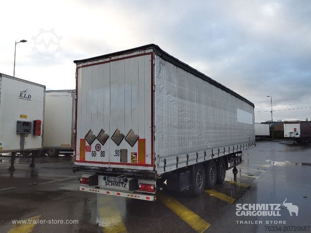 Semi-remorque bâchée Schmitz Cargobull Semitrailer Curtainsider Standard