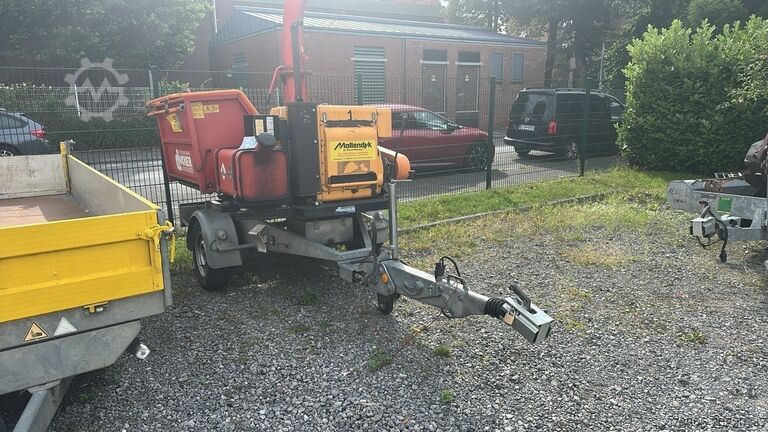 Dücker HM 200 Wood Chipper