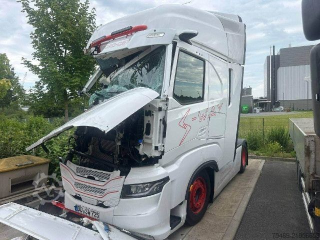 יחידת גרר סטנדרטית IVECO AS440S50T/P - Unfallschaden