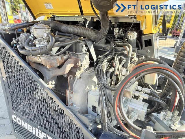 Dört yollu forklift Combilift CB4500 GAS TRIPLEX 6400 FORK POSITIONER
