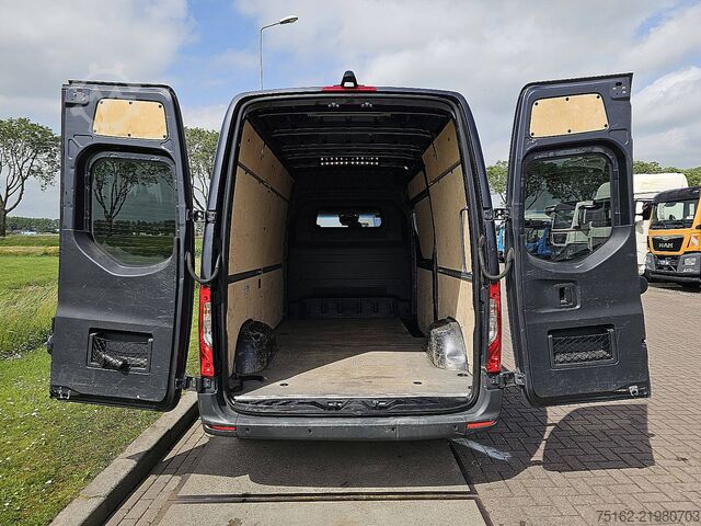 ハイルーフステーションワゴン MERCEDES-BENZ SPRINTER 317 L2H2 LED Mbux10