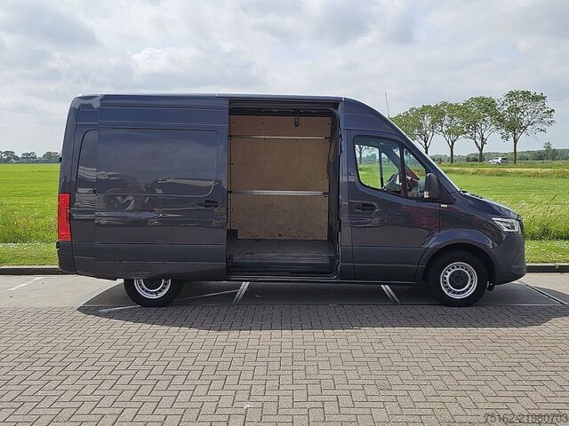 ハイルーフステーションワゴン MERCEDES-BENZ SPRINTER 317 L2H2 LED Mbux10
