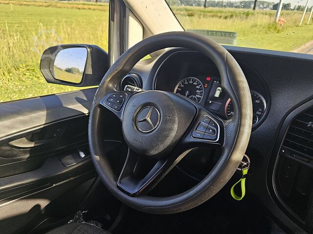 Hochdachkombi MERCEDES-BENZ VITO 111 dubbel cabine ac