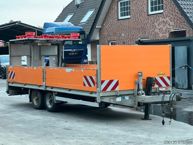 مقطورة مفتوحة HUMBAUR HBT Verkehrsleitanhänger mit Leuchtanlage