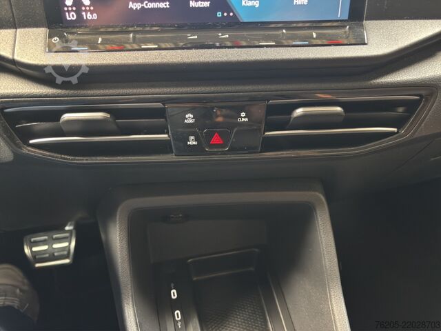 Minibús VW Caddy 1.5 TSI 84 KW PanAmericana  AHK*NAVI*DSG