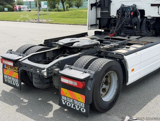Standard tractor unit VOLVO FH 13.460 EURO 6 ONLY 766.000 KM FULL SPOILER 2X