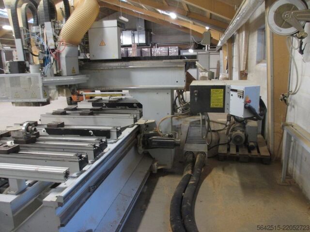 เครื่องมิลลิ่ง CNC / ศูนย์เครื่องจักรกล Weeke BP 155