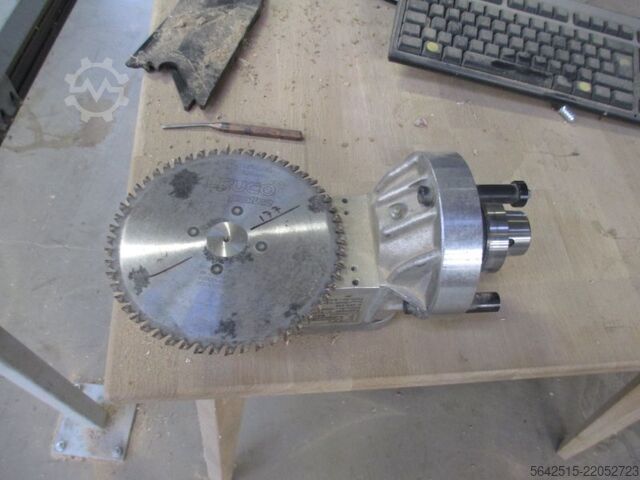 เครื่องมิลลิ่ง CNC / ศูนย์เครื่องจักรกล Weeke BP 155