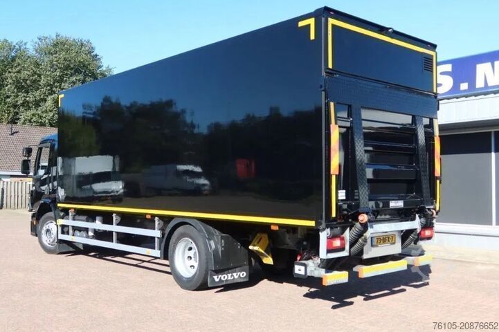 Valise Volvo FE 250 FE 250 Bak + klep E6