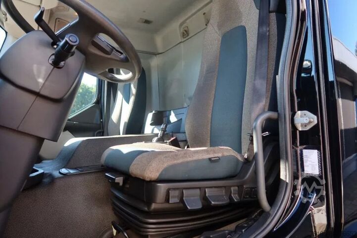 Valise Volvo FE 250 FE 250 Bak + klep E6