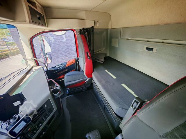 起重卡车 Volvo FH 540 8X2 TREKKER BAKWAGEN MET FASSI F1150RA.2...