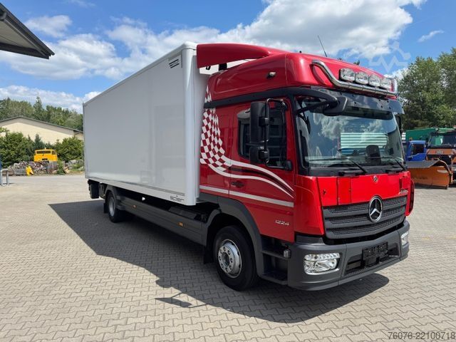 Kutu kamyonu MERCEDES-BENZ 1224 L 7,3m  LBW 1.5t Klima Heizung 1 Bett