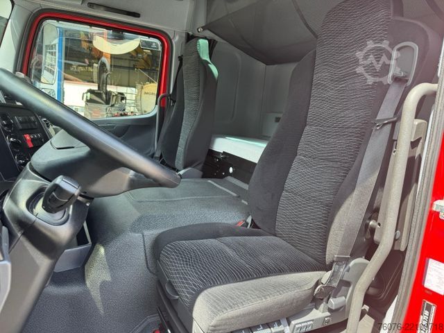 Kutu kamyonu MERCEDES-BENZ 1224 L 7,3m  LBW 1.5t Klima Heizung 1 Bett