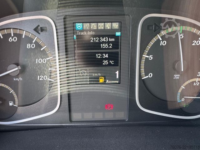 Kutu kamyonu MERCEDES-BENZ 1224 L 7,3m  LBW 1.5t Klima Heizung 1 Bett