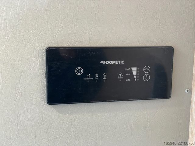 Asuntoauto PÖSSL 2Win Vario | Automatik | Platz für 4 Personen
