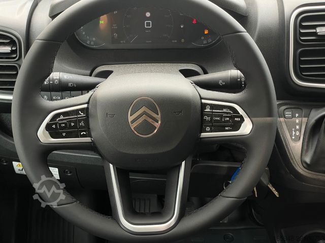 Asuntoauto PÖSSL 2Win Vario | Automatik | Platz für 4 Personen