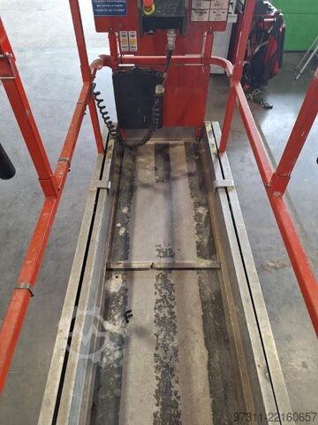 Elevador de tesoura JLG 2030ES