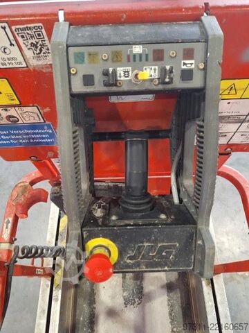 Elevador de tesoura JLG 2030ES