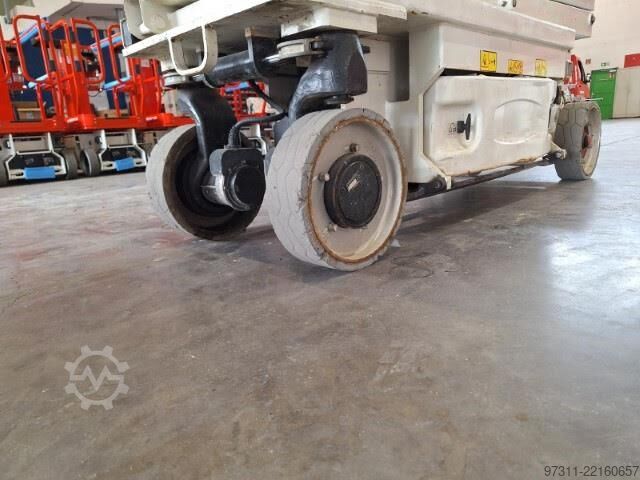 Elevador de tesoura JLG 2030ES