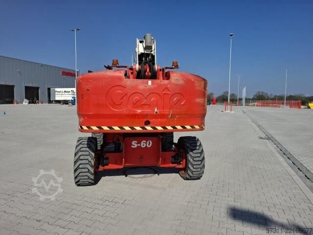 Piattaforma telescopica Genie S-60 HC