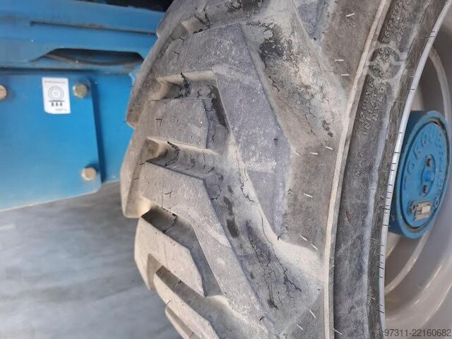 Elevador de tesoura Genie GS-4390 RT