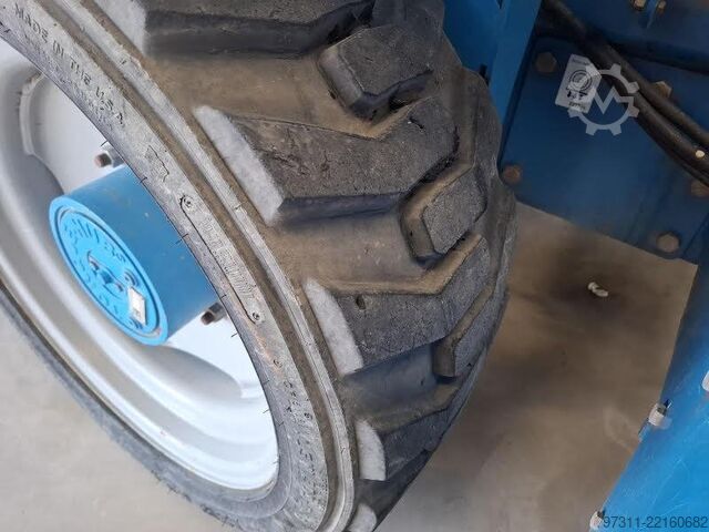 Ножичний підйомник Genie GS-4390 RT