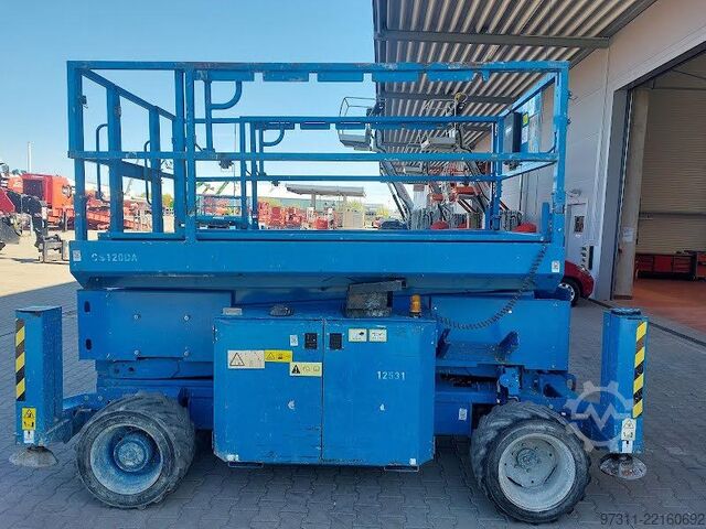 Ascensore a forbice Genie GS-3369 RT OR
