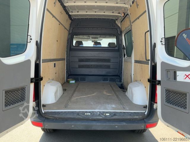 Minibusz VOLKSWAGEN Crafter Kasten 35 kurz L1H2 Hochdach