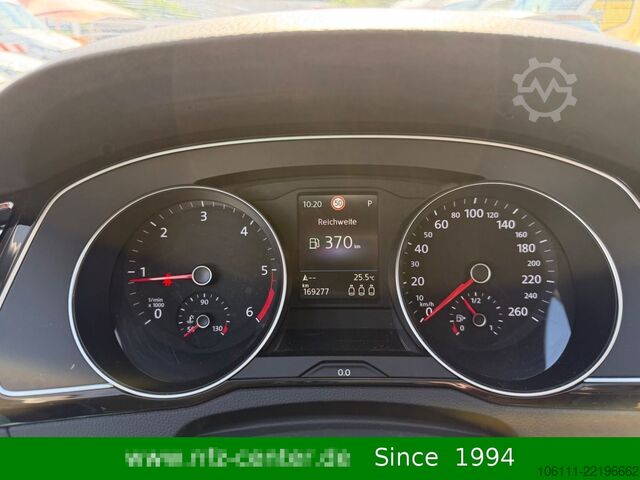 মিনিবাস VOLKSWAGEN Passat Variant Business 2,0TDI DSG ACC