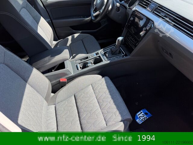 মিনিবাস VOLKSWAGEN Passat Variant Business 2,0TDI DSG ACC
