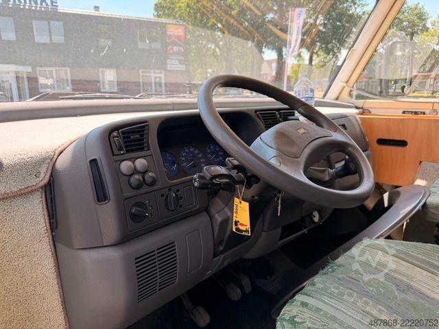 Kamper zintegrowany HYMER/ERIBA B 534 motor KLIMA