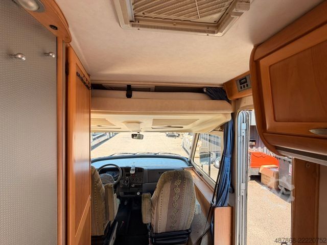 Kamper zintegrowany HYMER/ERIBA B 534 motor KLIMA