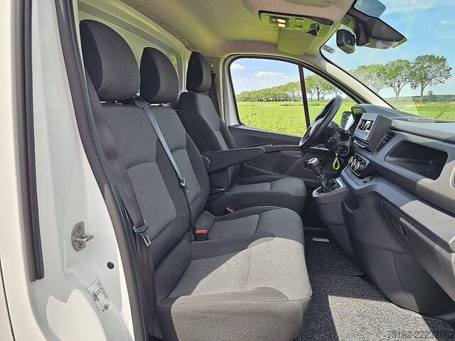 ऊंची छत वाला स्टेशन वैगन RENAULT TRAFIC 2.0 DCI L2H1 Airco LED Euro6