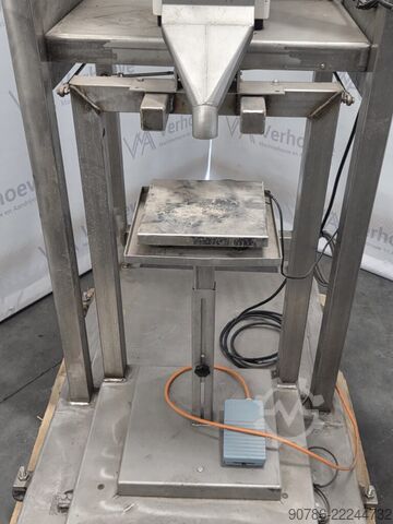Weger weighing machine, dosing machine with vibrating chute  