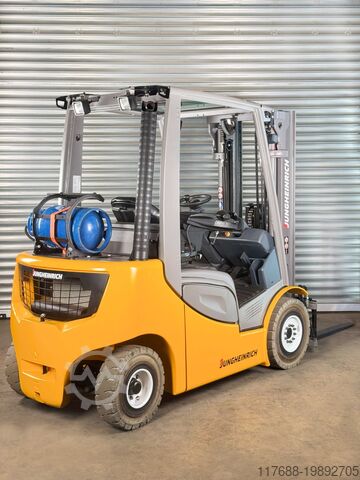 LPG ön yükleyici Jungheinrich TFG 430s - Service Neu + Garantie - nur 3.394 Std.